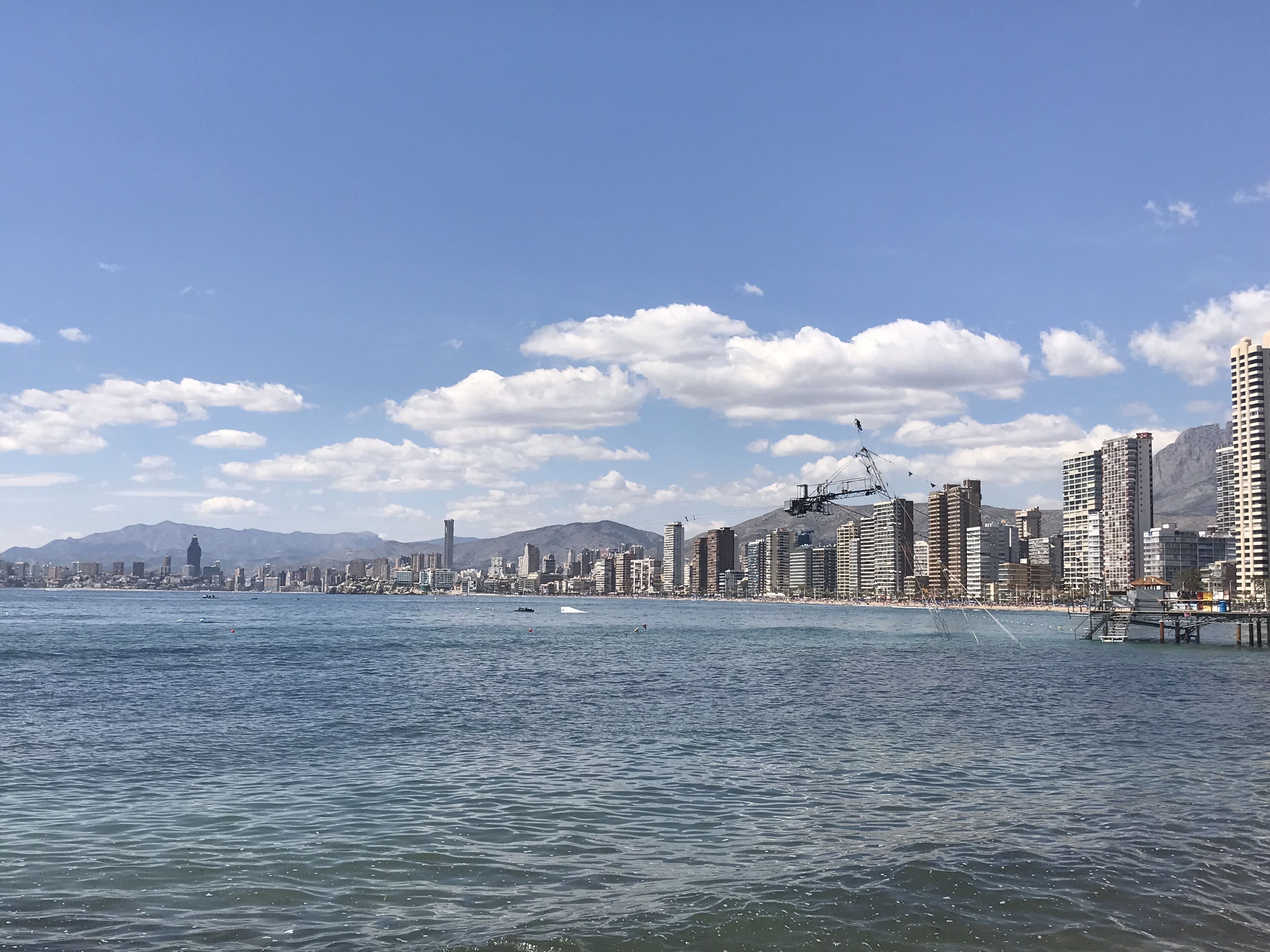 Plage, chaises longues