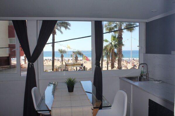Dining - Yago Levante Beach Tower 1-1 (Benidorm)