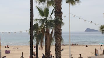 Am Strand, Liegestühle