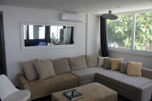 Smart TV - Yago Levante Beach Tower 1-1 (Benidorm)