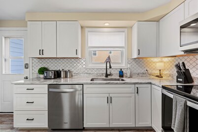 Coastal Condo | 2 Bedroom Townhouse | Close to Everything