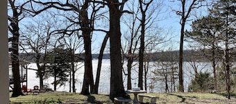Lakefront Home/Amazing Lake View/Pomme Paradise #2