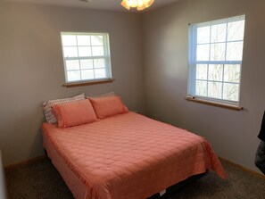 2 bedrooms, free WiFi, bed sheets