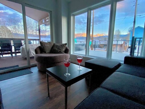 Mountain house near World Class Ski Resort and Rocky Mountain National Park