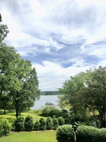 Make a Splash in Heber Springs w/ Lake View / Access - 3 bedroom, 2.5 bath