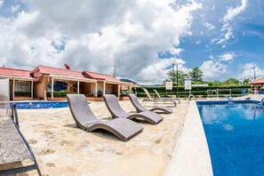Outdoor pool - Downtown | Beach Rental | Cercita Del Mar | Piscina (Jaco)