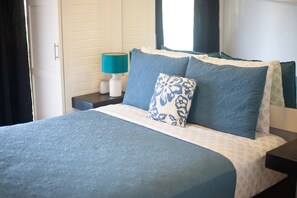 2 bedrooms, in-room safe, iron/ironing board, WiFi - Downtown | Beach Rental | Cercita Del Mar | Piscina (Jaco)