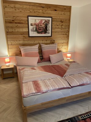 1 Schlafzimmer, Bügeleisen/Bügelbrett, kostenloses WLAN, Bettwäsche