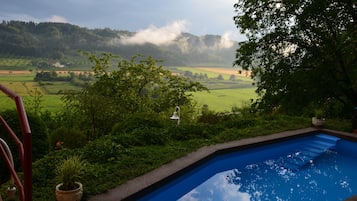 UppvÀrmd pool