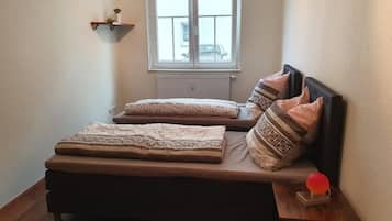 2 chambres, fer et planche Ă  repasser, Wi-Fi gratuit, draps fournis