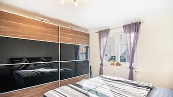 2 Schlafzimmer, Bügeleisen/Bügelbrett, kostenloses WLAN, Bettwäsche