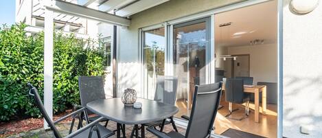 屋外ダイニングエリア