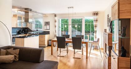 Holiday Apartment Katjas Ferienwohnung with Wi-Fi & Terrace; Parking Available