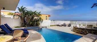 Hip Nautic ~ Luxury Beachfront Beach Home with Pool - Car Free Beach - 4071H