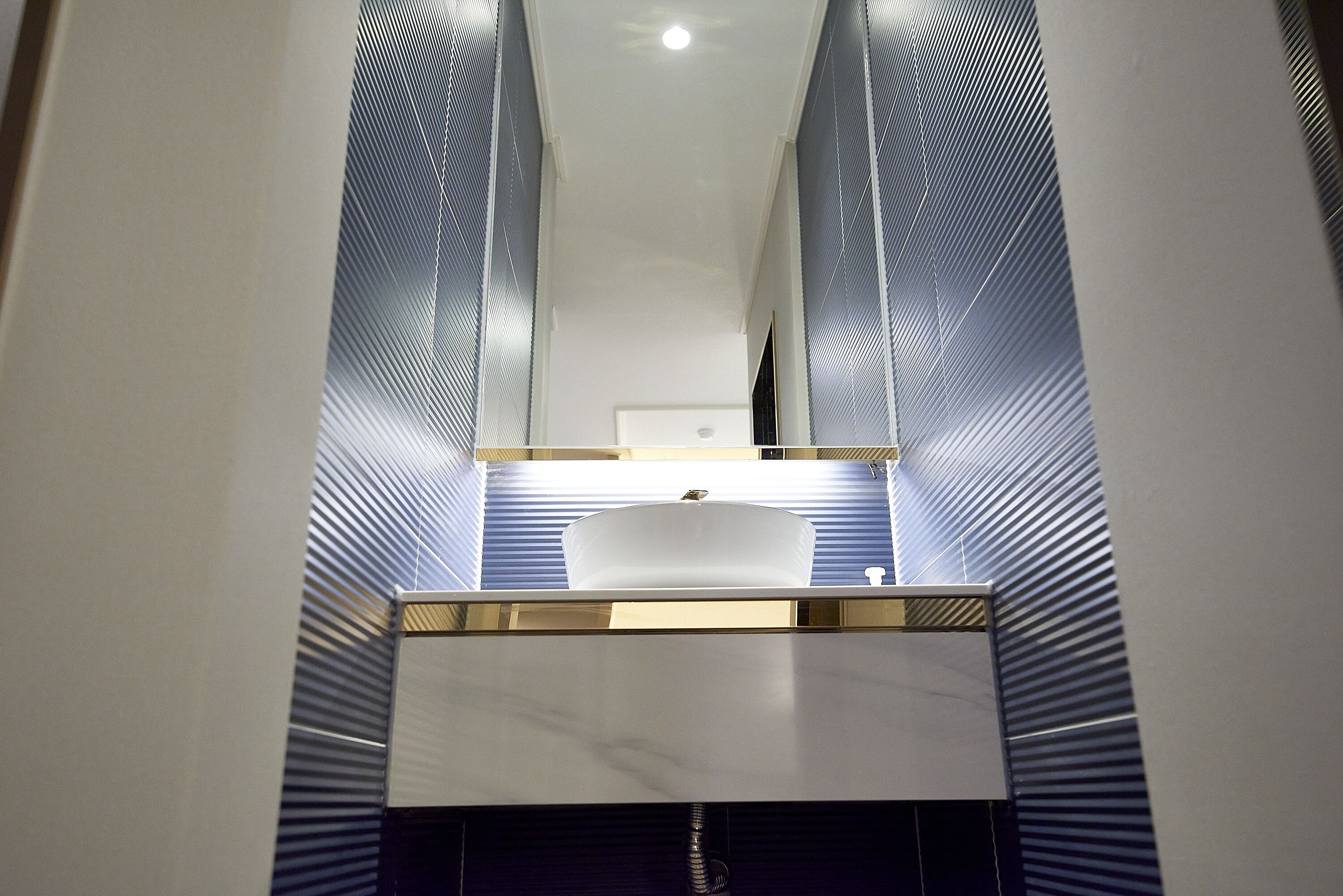 premium double room | bathroom | free toiletries, hair dryer, bathrobes, slippers