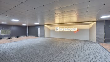 Parking gratuit, parking avec voiturier