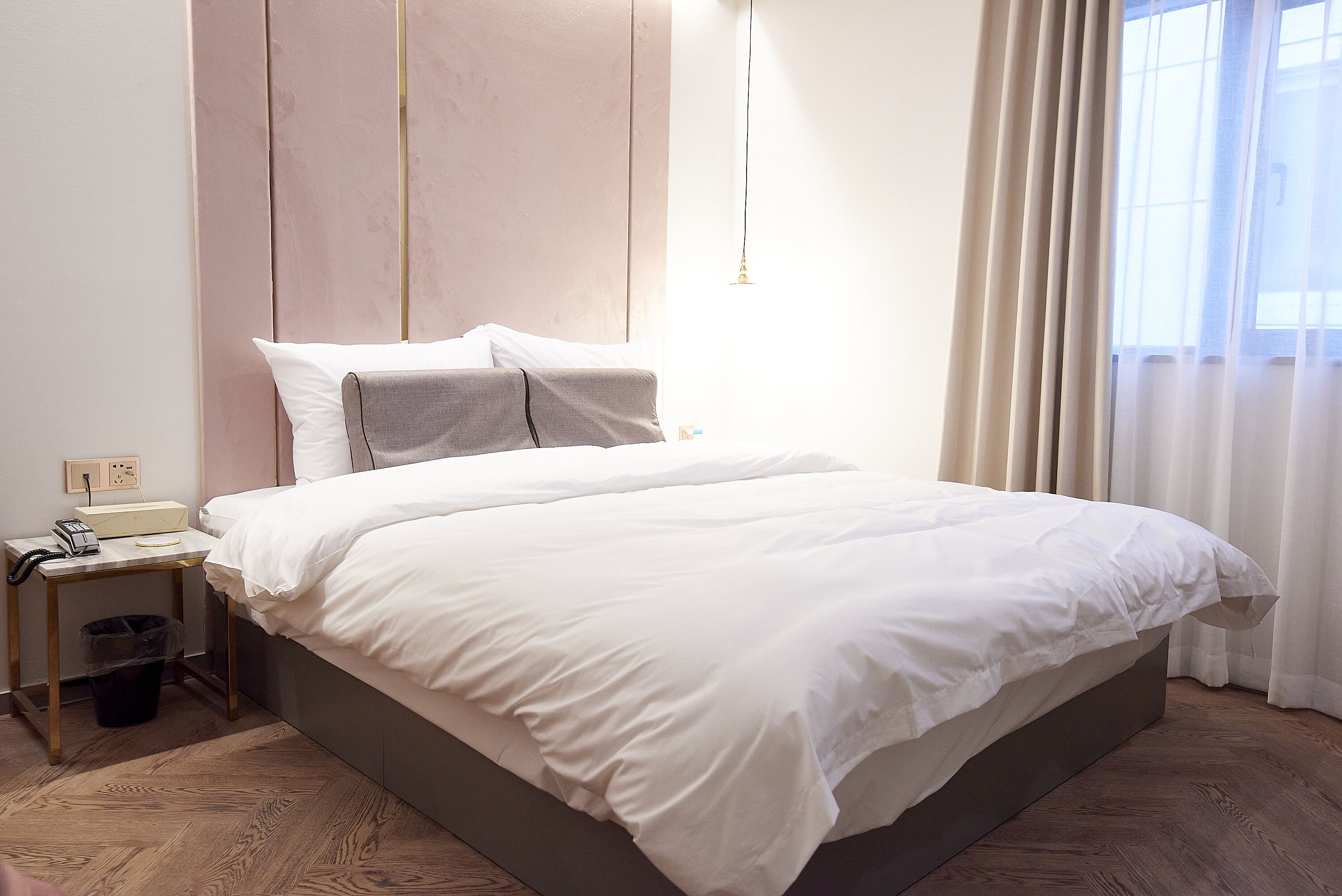 standard double room | premium bedding, down duvets, desk, laptop workspace