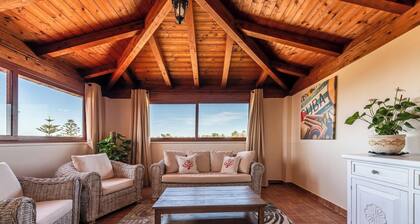 Villa "Gle" with Pool, Garden & Air Conditioning