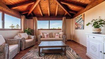 Télévision, table de tennis de table