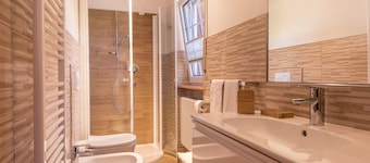 Appartement de vacances Casa Lorenz 2 avec vue sur les montagnes, Wi-Fi et jardin