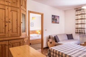 1 makuuhuone, silitysrauta/-lauta, ilmainen Wi-Fi, vuodevaatteet