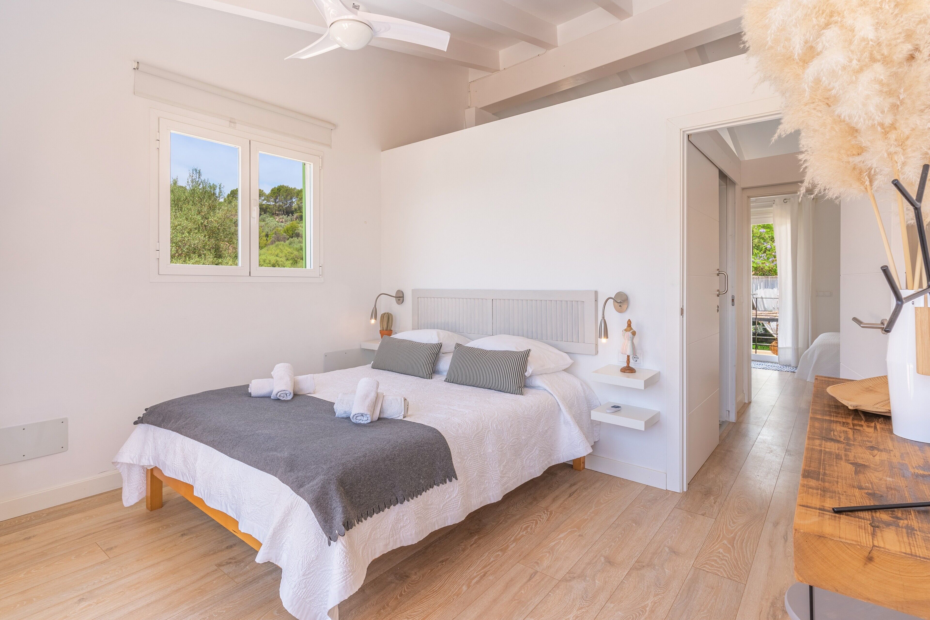 3 chambres, fer et planche à repasser, Wi-Fi gratuit, draps fournis