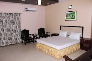 이그제큐티브룸 | 책상, 무료 WiFi, 침대 시트