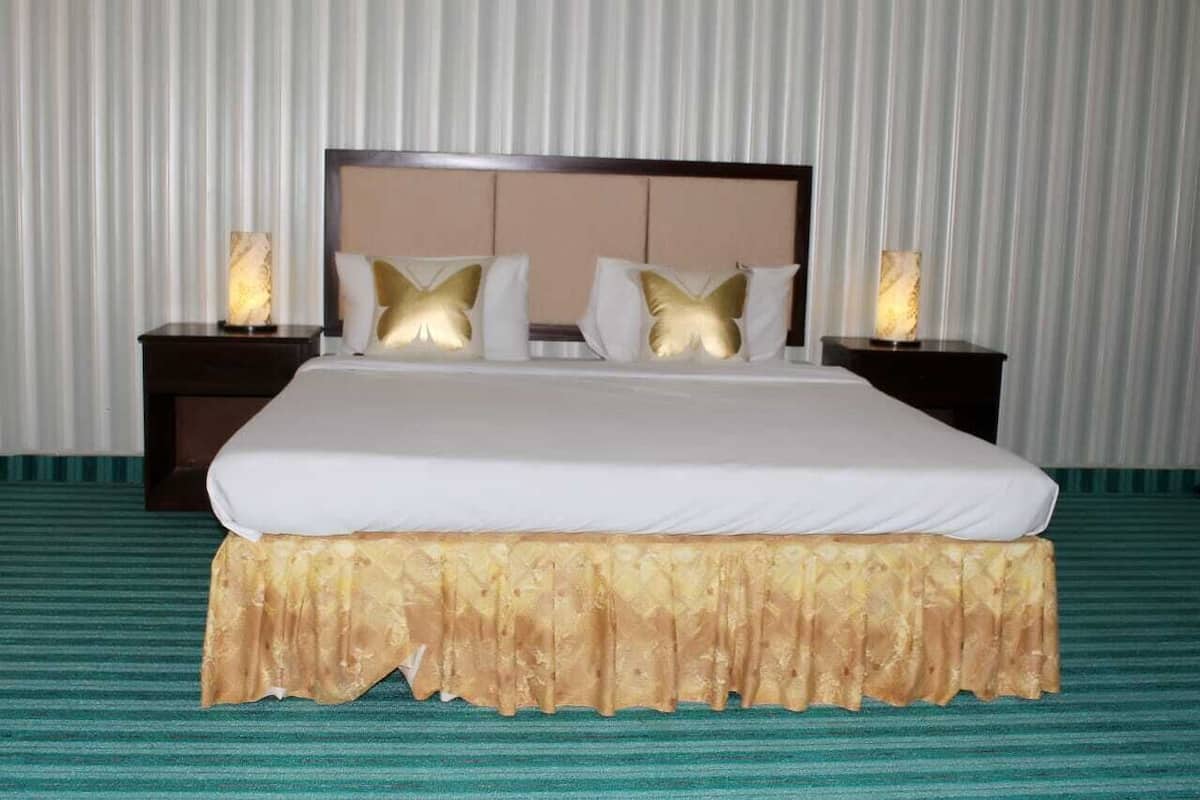Executive studio suite | Een bureau, gratis wifi, beddengoed
