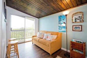 Smart TV - Beautiful Pool with Stunning Ocean and Sunset Views (Kailua-Kona)