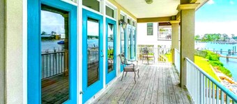 Palm Harbor 322 Mariner Circle by Bender Vacation Rentals
