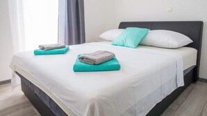ハウス (Six Bedroom holiday home with Swimmin) | 6 室のベッドルーム、ベビーベッド (無料)