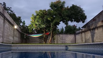 Utomhuspool