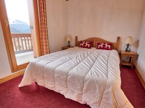 4 室のベッドルーム、WiFi