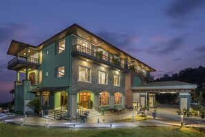 Fachada del alojamiento