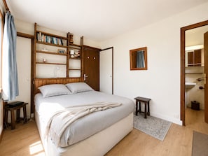 2 bedrooms, free WiFi