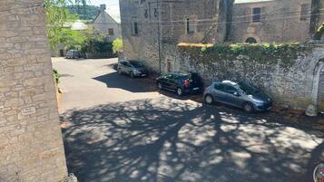 Enceinte de lâhĂ©bergement