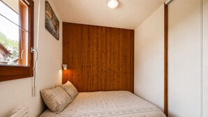 2 bedrooms, WiFi (free)