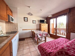 2 bedrooms, WiFi - Family apartment at the foot of the slopes with WiFi (Notre-Dame-de-Bellecombe)