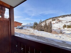 Property grounds - Family apartment at the foot of the slopes with WiFi (Notre-Dame-de-Bellecombe)