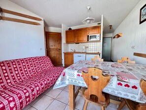 Interior - Family apartment at the foot of the slopes with WiFi (Notre-Dame-de-Bellecombe)