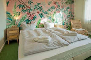 Comfort Double Room | Hypo-allergenic bedding, individually decorated, bed sheets - Lieblingsplatz Hotel Wannerhus (Groemitz)