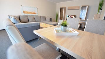 Basic-Apartment | Allergikerbettwaren, individuell dekoriert, BettwÀsche