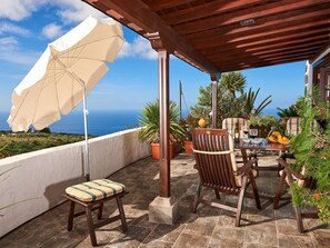 Unclassified image, 3 of 16, button