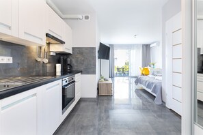 Studio, Poolzugang | Eigene Kochnische | Mikrowelle, Geschirrspüler, Wasserkocher mit Kaffee-/Teezubehör