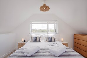 1 bedroom, iron/ironing board, travel cot, free WiFi