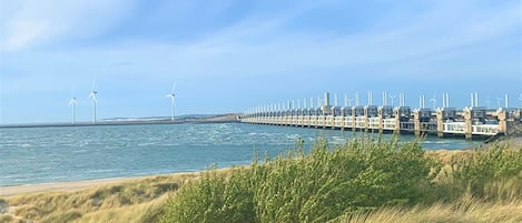 Vlak bij het strand