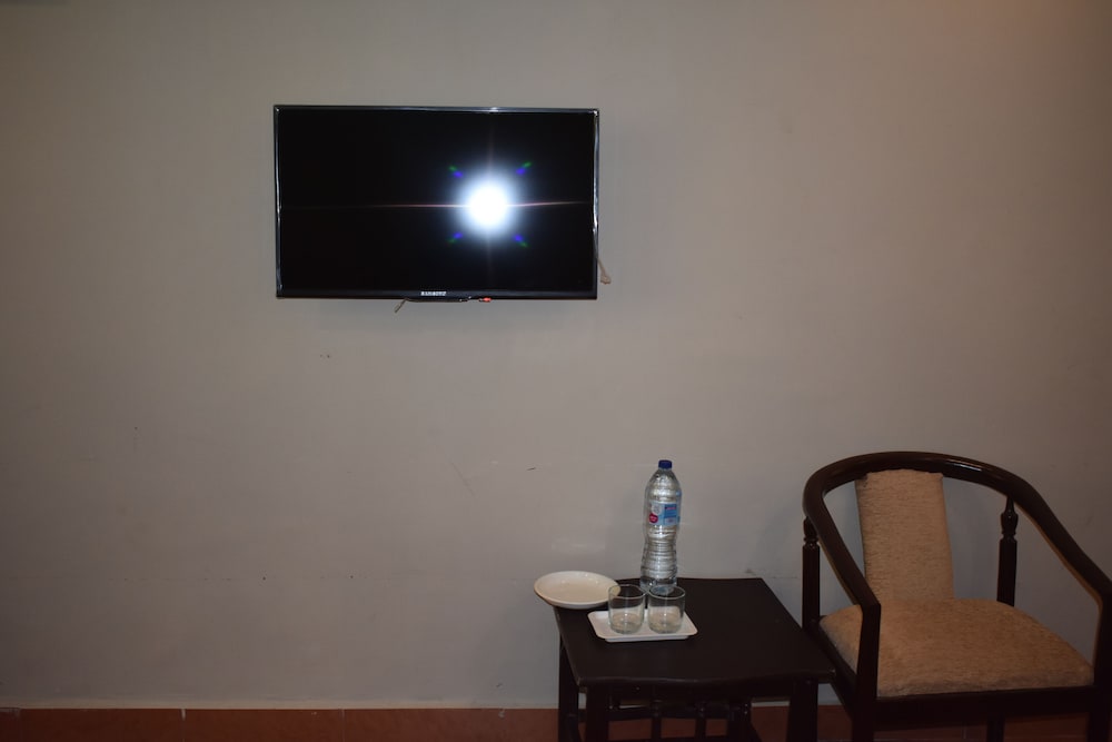 Burj Al-Hateem Hotel by null