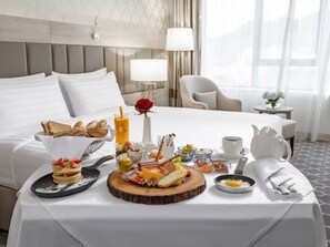 Room service – dining