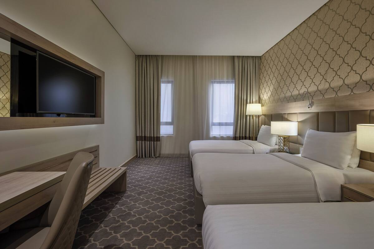 Room, 3 Twin Beds (Guest) | In-room safe, soundproofing, iron/ironing board, WiFi (free)