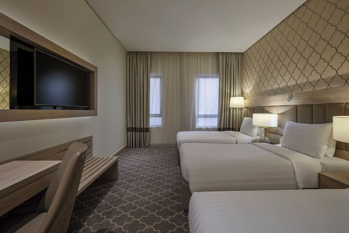 Room, 3 Single Beds (Guest)